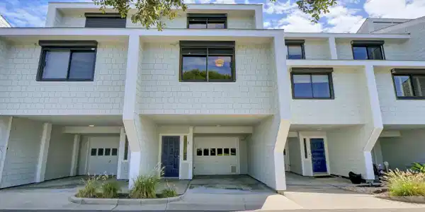 101 S Lumina Avenue