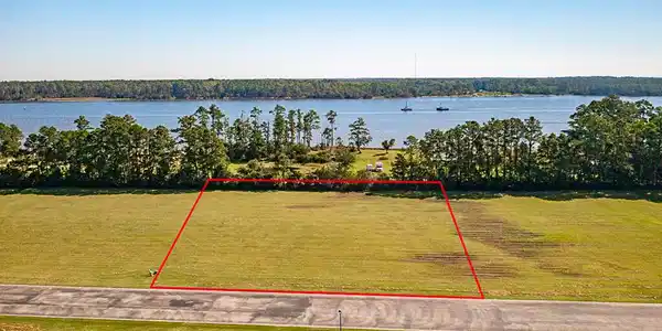 107 Waterway Drive