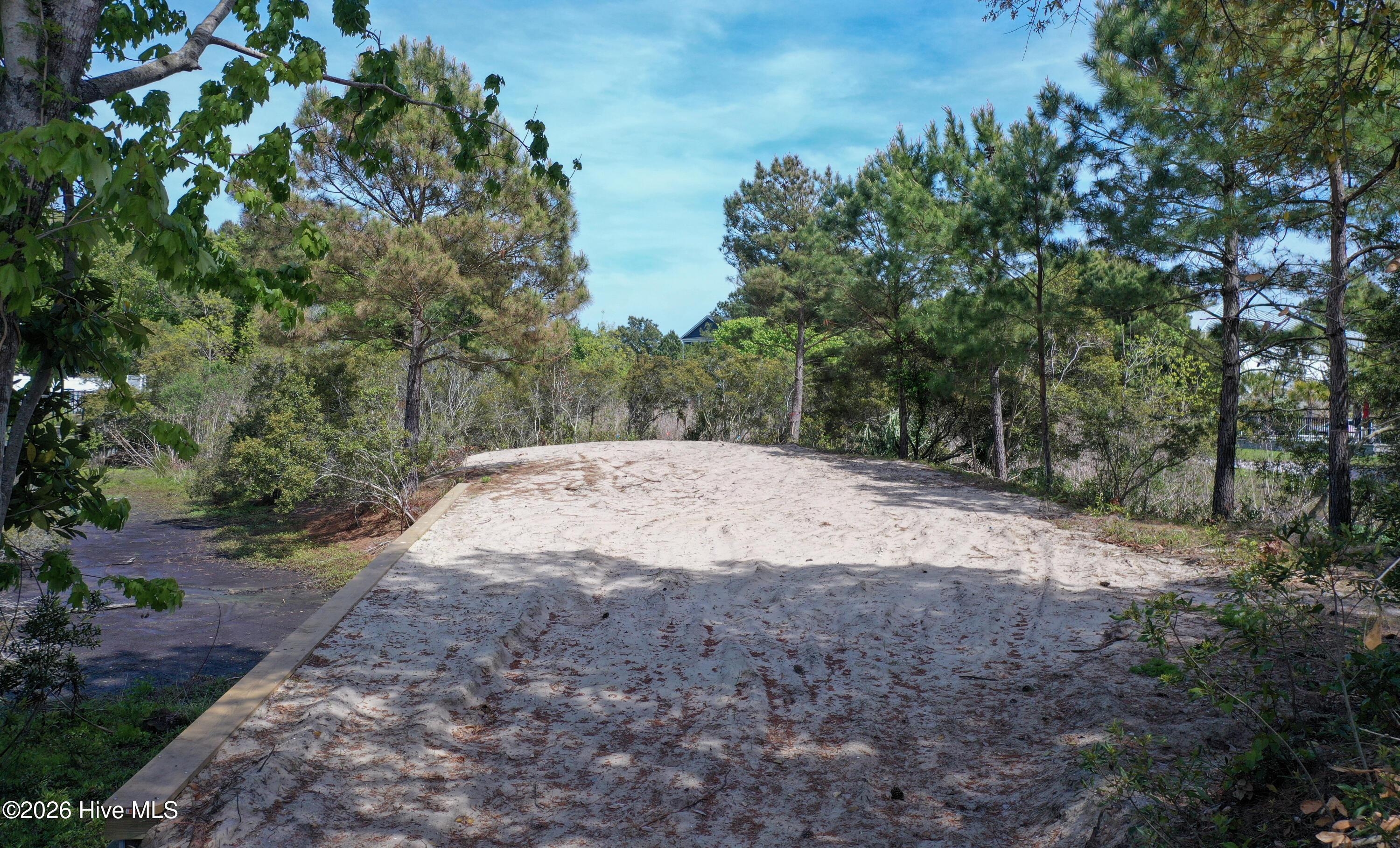 Image 4: 210 Shipwreck Lane