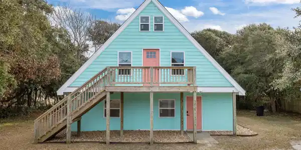 5713 Emerald Drive