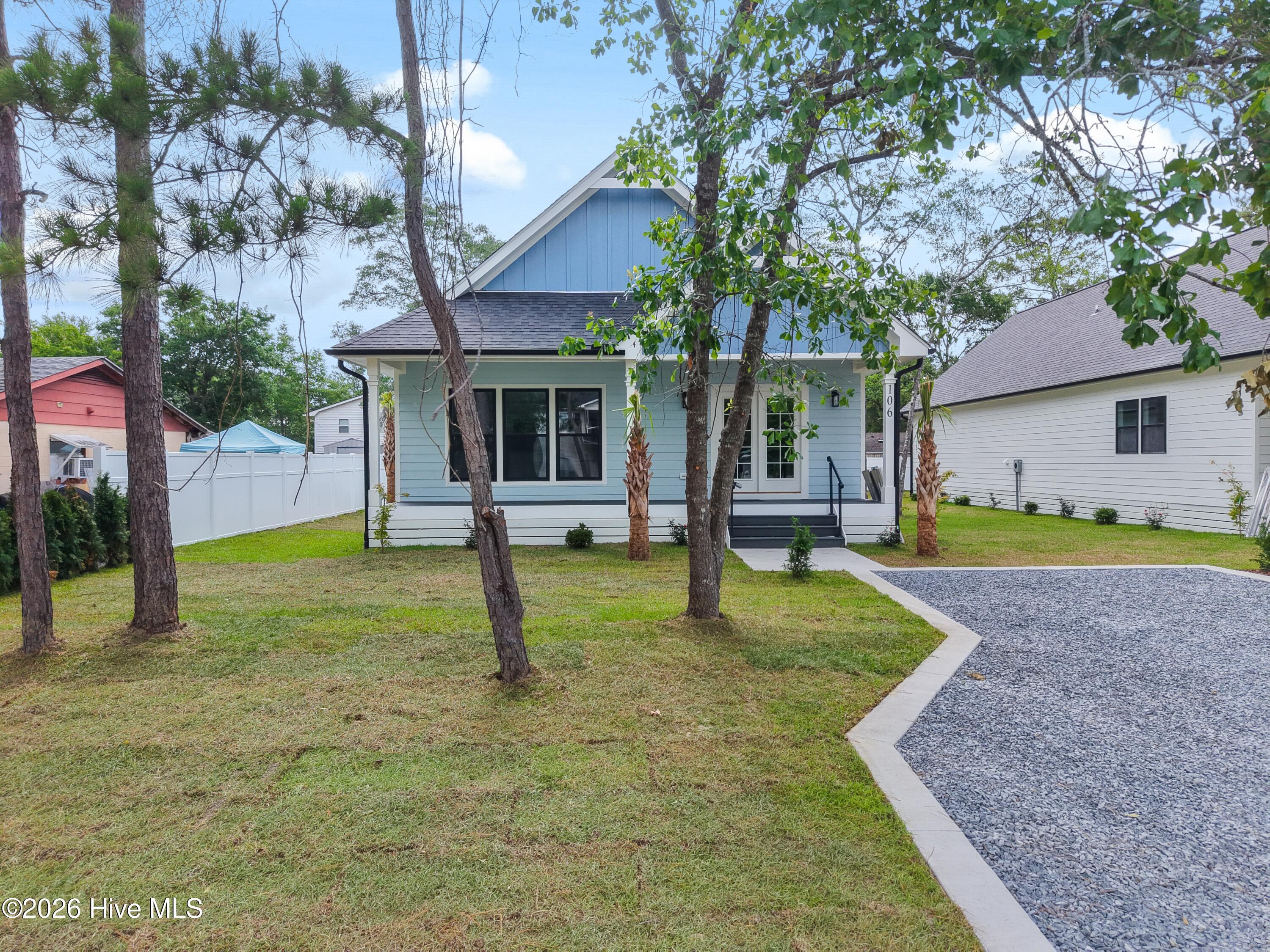 Image 2: 106 NW 23rd 1