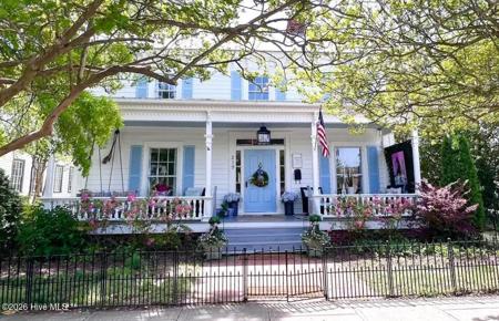 219 Pollock Street
