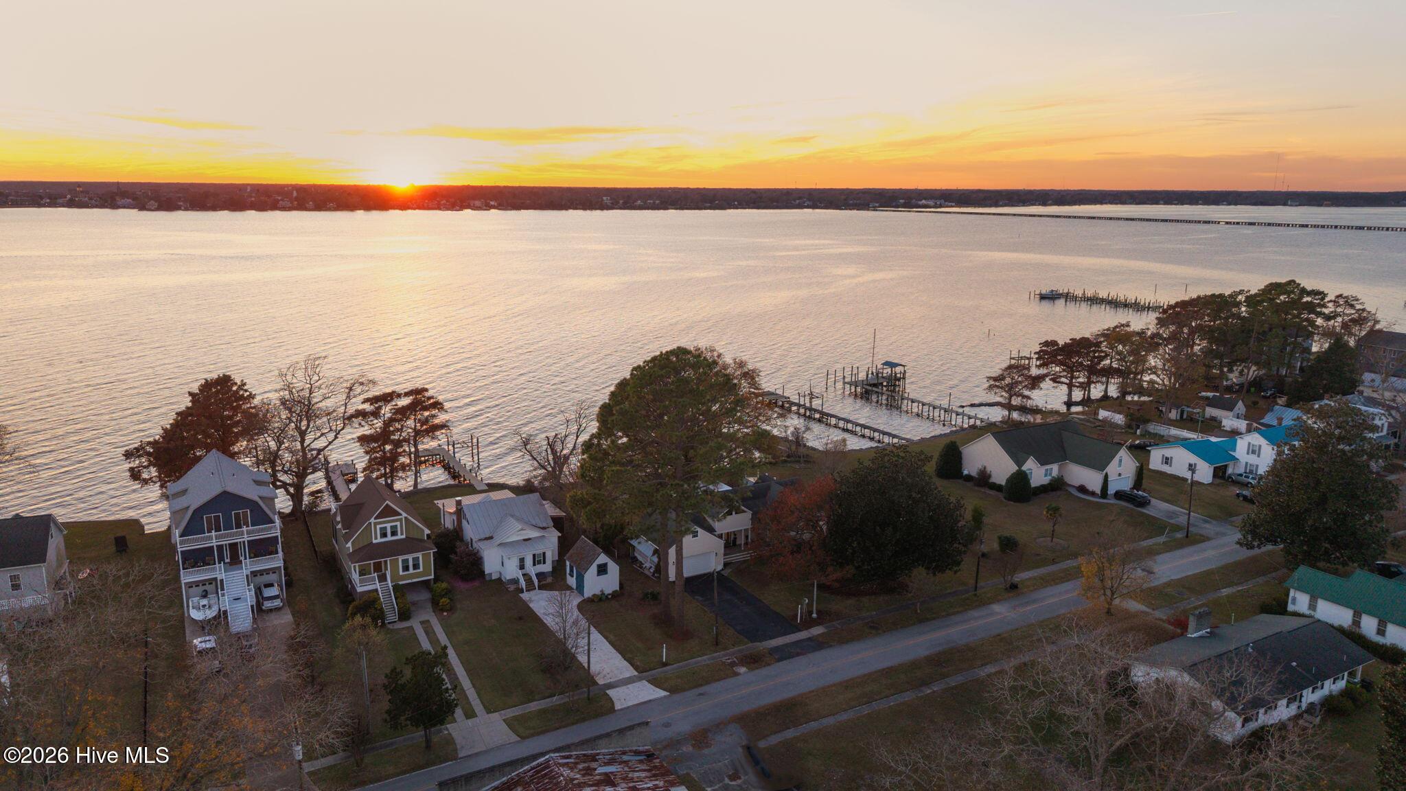 Image 4: 13-web-or-mls-DJI_20251124170206_0130_D