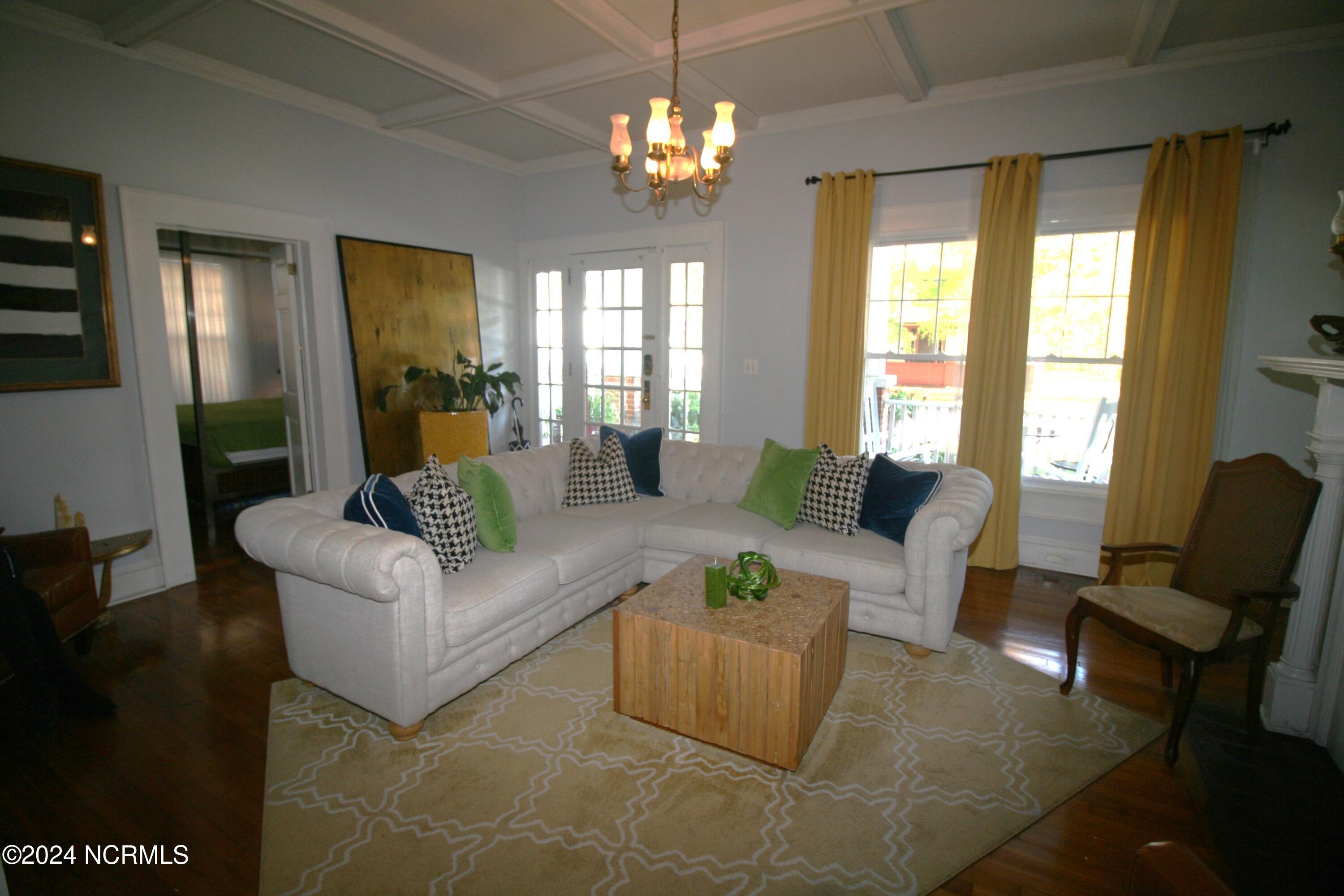 Image 4: Formal Living Area