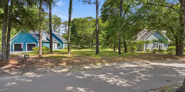 Image 2: 5_3173 windward village ln_005