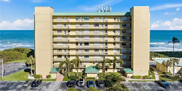7370 S Ocean Drive