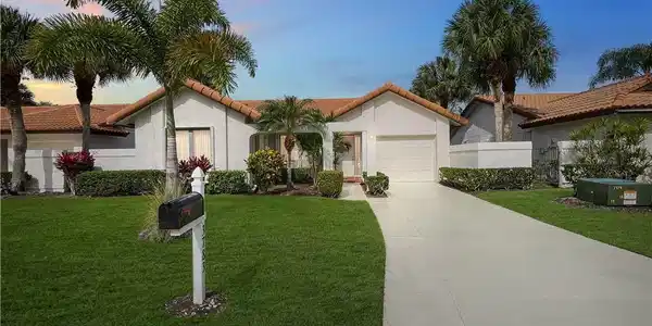 3783 SW Pheasant Run