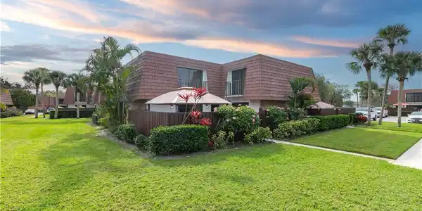 2993 SW Sunset Trace Circle