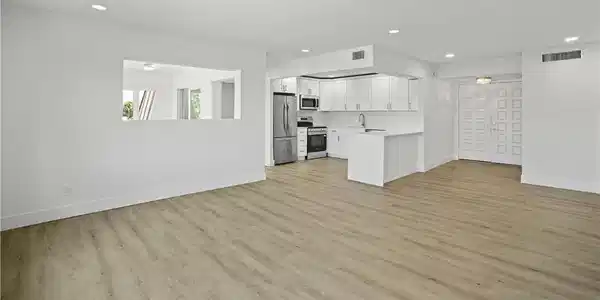 Image 2: Perfect Open Floor Plan - NEW LVP (Luxury Vinyl Pl