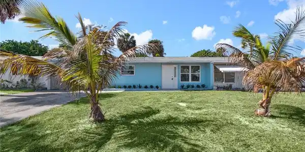 406 SE Robalo Court
