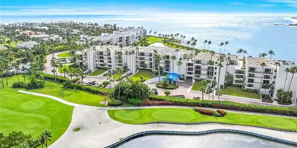 2806 SE Dune Drive