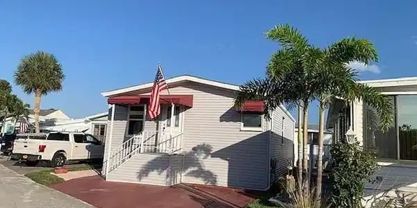 536 Nettles Boulevard