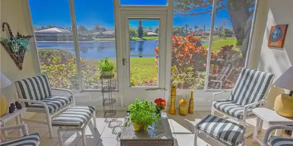 Image 3: beautiful porch overlooking lake