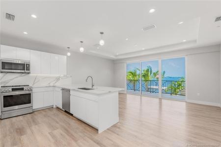 42 SW Seminole Street