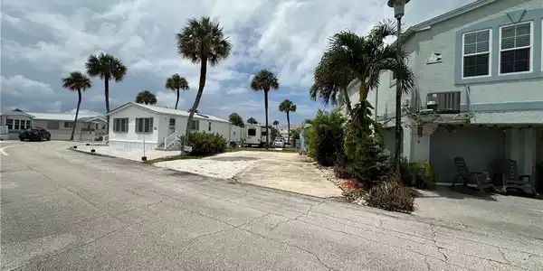 10725 S Ocean Drive