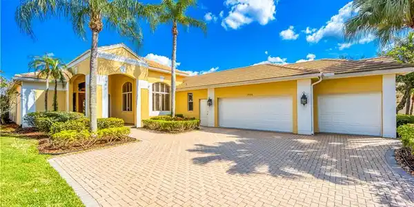 2488 SW Longwood Drive