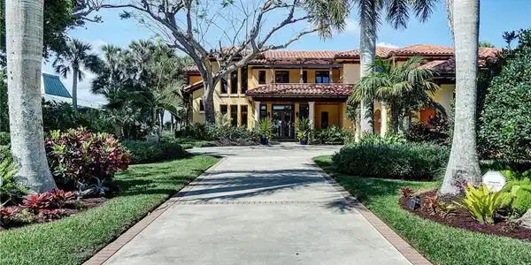 31 N River Road