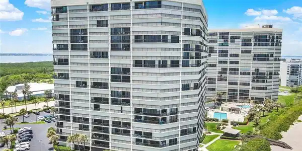 9550 S Ocean Drive