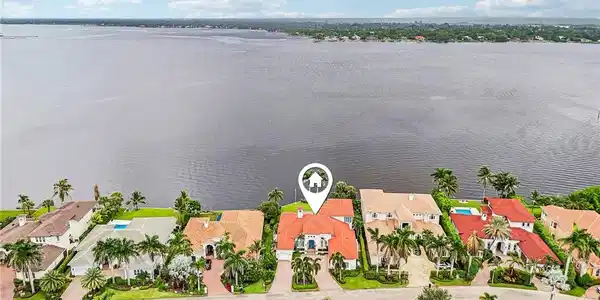 Image 3: Aerial View