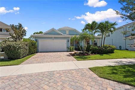709 SW Sun Circle