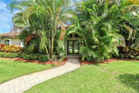 4849 SW Golfside Drive