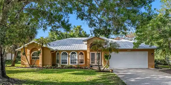 3554 SW Thistlewood Lane