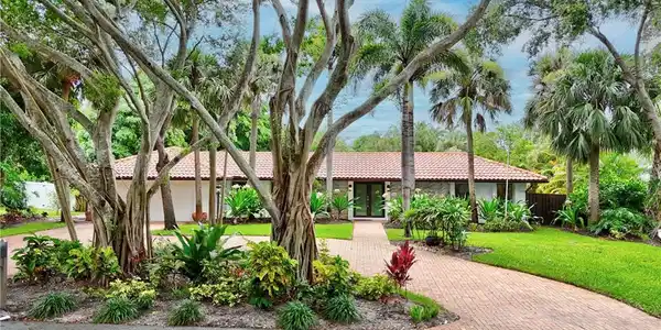 4 Copaire Road