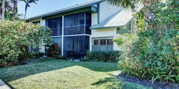 Image 2: Rear exterior of unit