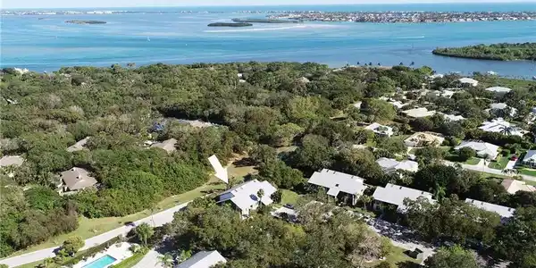 Image 3: aerial to waterway