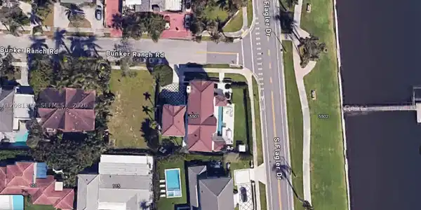 100 Bunker Ranch