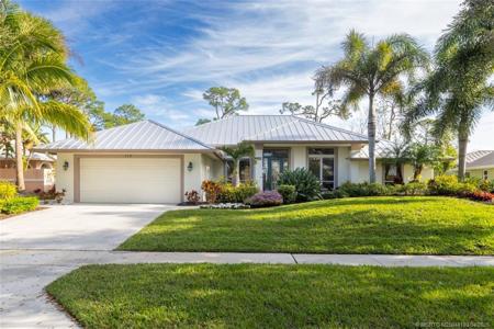778 SW Lighthouse Drive