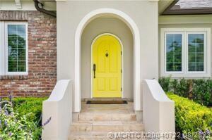 4865 SE Manatee Cove Road