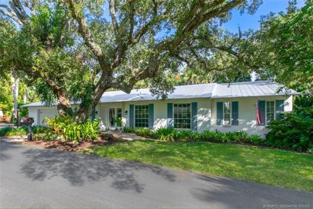 6 Delano Lane