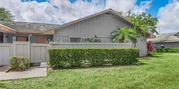 3917 NW Cinnamon Tree Circle