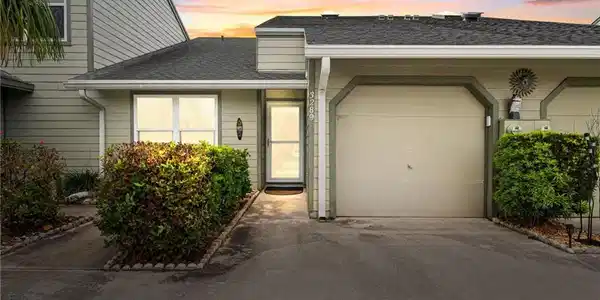 3289 NE Holly Creek Drive