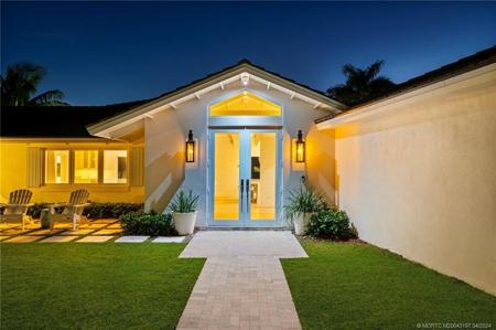 19 River Drive
