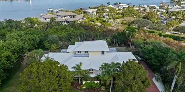 58 SW Palm Cove Drive
