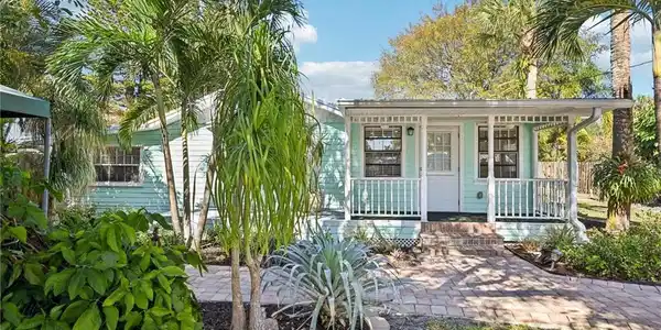 3003 SE River Terrace