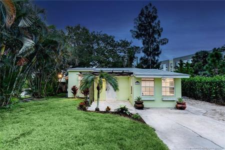 1505 NW 9th Avenue