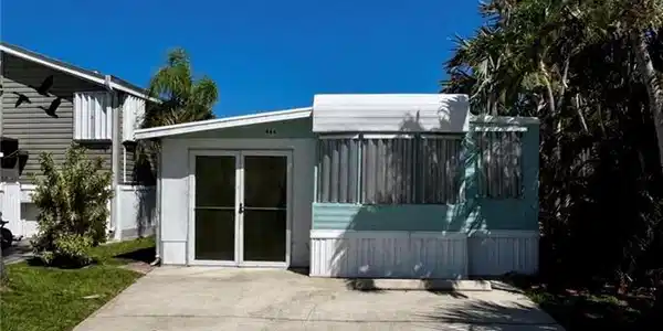 466 Nettles Boulevard