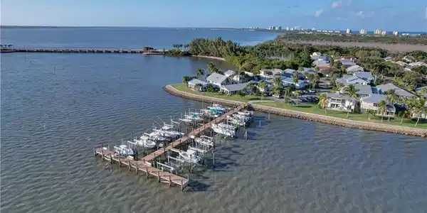 3306 NE Catamaran Terrace