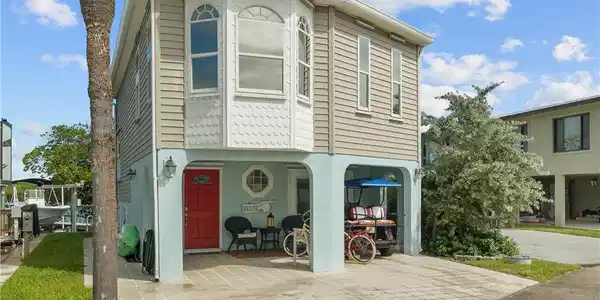 380 Nettles Boulevard