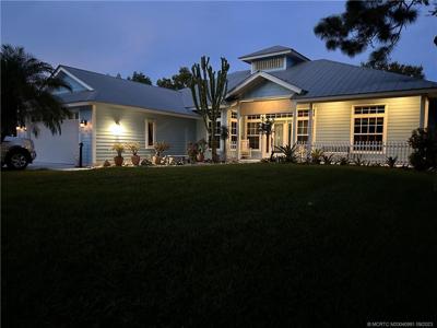 1829 NE Victorian Lane