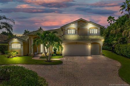 2362 SW Golden Bear Way