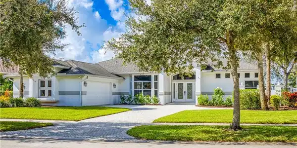 2352 SW Danforth Circle