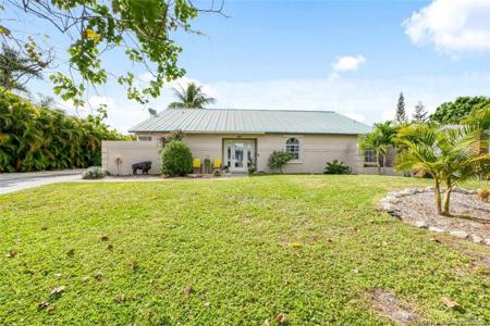 834 SW 35th Street