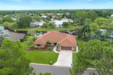 1919 SW Little Oak Trail