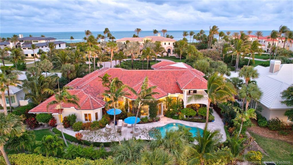 Image 3: Stunning Sailfish Point golf course estate home lo