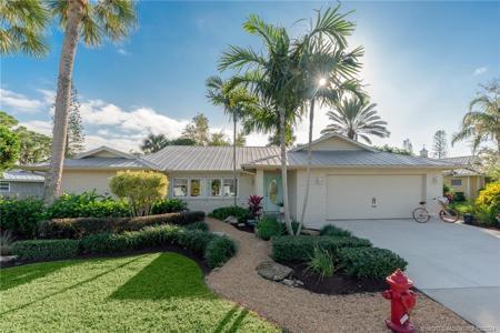 9160 SE Yacht Club Circle