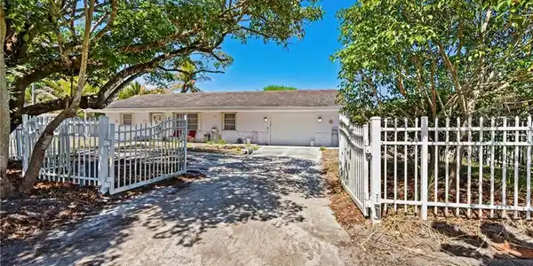 1309 SE 8th Street
